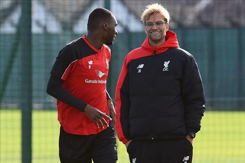 Rodgers: “Klopp sẽ không loại bỏ Benteke đâu”
