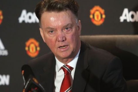 Louis van Gaal đính chính thông tin ông đệ đơn từ chức