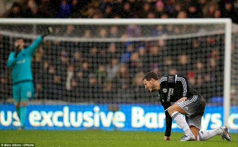 Chelsea trả giá cực đắt sau trận đại thắng trước Crystal Palace
