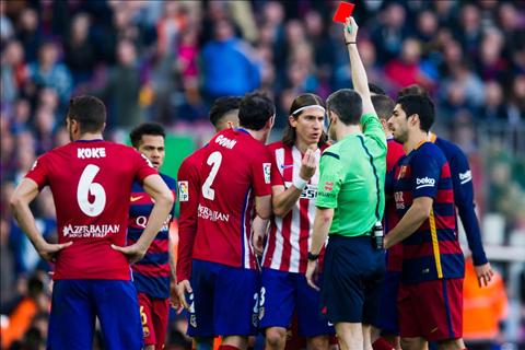 Người cũ Atletico yêu cầu treo giò 10 trận đối với Filipe Luis