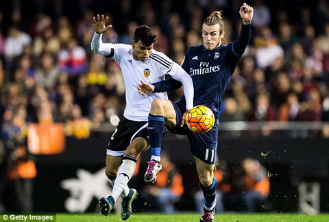 Video clip ban thang Valencia vs 2-2 Real Madrid Vong 18 La Liga 2015 hinh anh