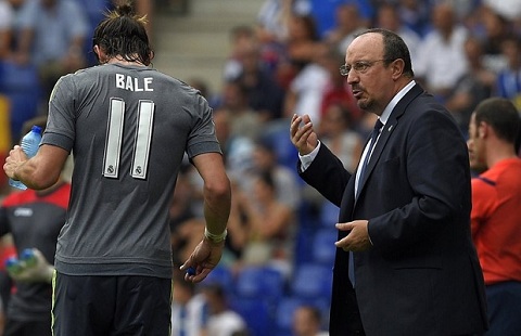 Benitez bi sa thai, MU rong cua don Bale hinh anh
