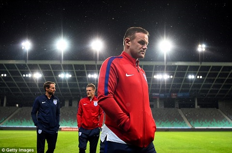 HLV Slovenia ung ho quyet dinh loai tien dao Wayne Rooney hinh anh 2