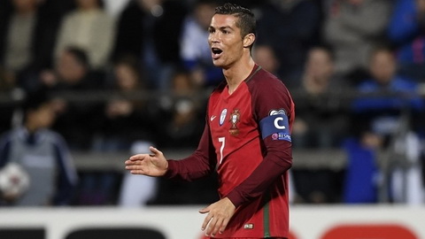 Tien dao Cristiano Ronaldo se gianh Qua bong Vang 2016 hinh anh