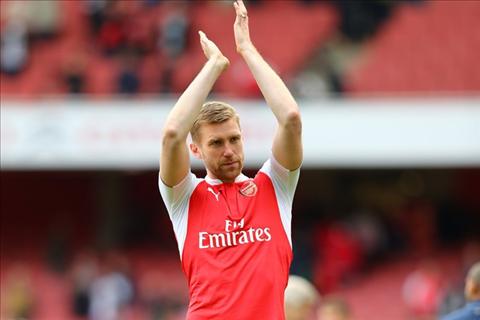 Arsenal và Mertesacker: Đã đến lúc nói lời chia ly