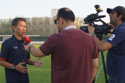 Điểm tin bóng đá tối 19/10: HLV Hoàng Anh Tuấn nghi ngờ đối thủ gian lận tuổi