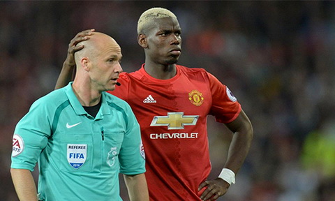 HLV Jose Mourinho có thể gặp họa vì trọng tài trận Liverpool vs MU