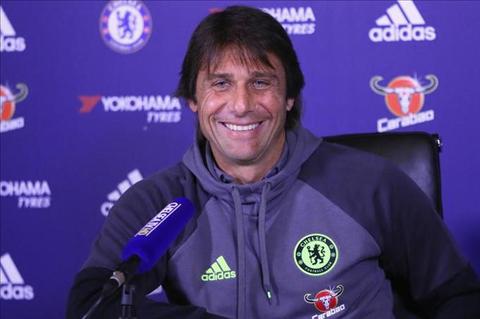 Conte muon vuot qua cai bong cua Mourinho tai Chelsea hinh anh