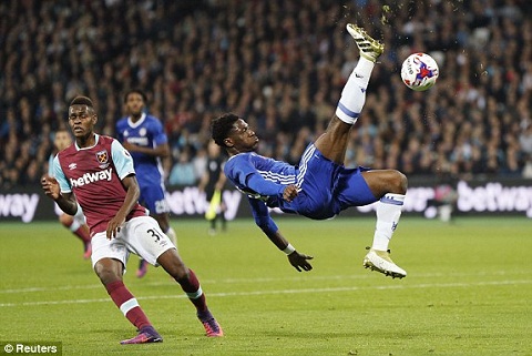 TRUC TIEP West Ham vs Chelsea 01h45 ngay 2710 Cup Lien doan Anh hinh anh
