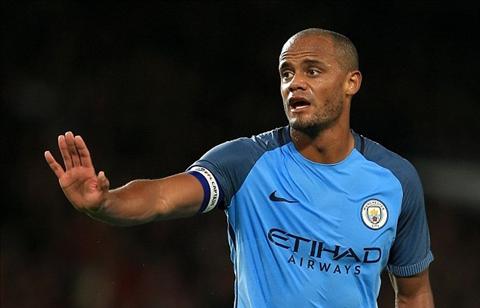 Pep Guardiola lí giải nguyên nhân Kompany bị thay ra