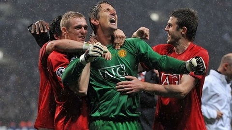 Van Der Sar va Man United Ban tinh ca muon o Old Trafford hinh anh 4