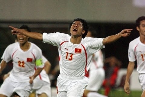 Tiền đạo Quang Hải giải nghệ: Nhớ mãi “người hát bè” ở Kallang