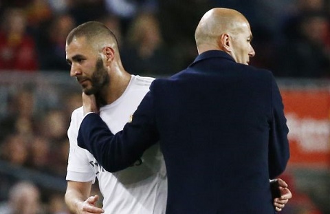 Du am Alaves 1-4 Real Zidane chinh la diem yeu hinh anh 2