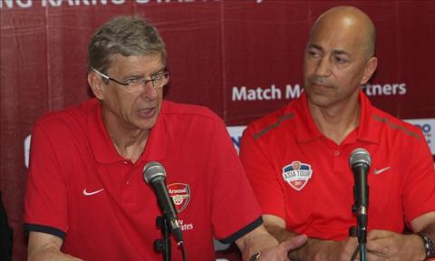 Giới chủ Arsenal không vội giữ chân Wenger