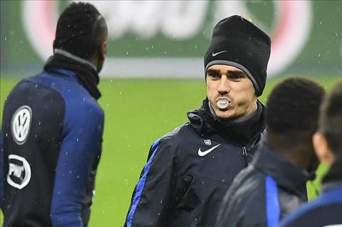 Deschamps cảnh báo Griezmann về vị trí tại ĐT Pháp