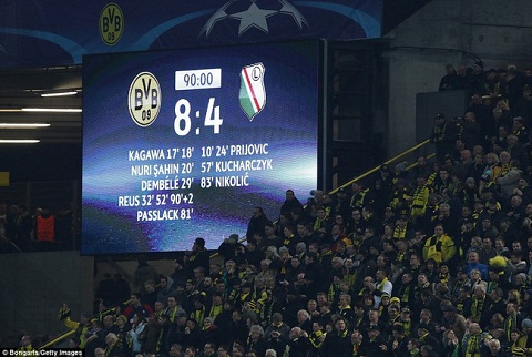 Du am Dortmund 8-4 Legia Su tro lai an tuong cua Marco Reus hinh anh