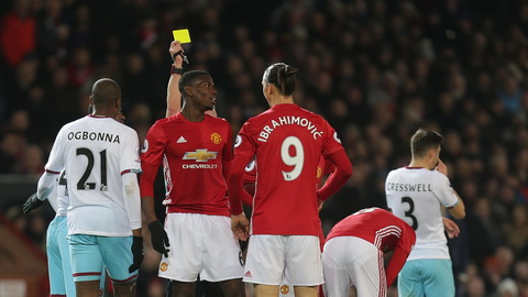 Ibrahimovic và Pogba chơi xấu nhất Ngoại hạng Anh mùa này