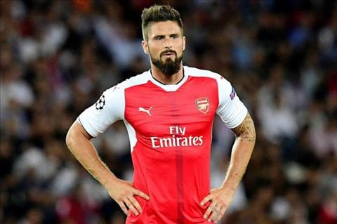 Nguoi cu Arsenal chi trich tien dao Olivier Giroud  hinh anh