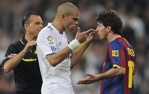 Điểm lại những lần Messi nổi nóng và chơi xấu trên sân cỏ