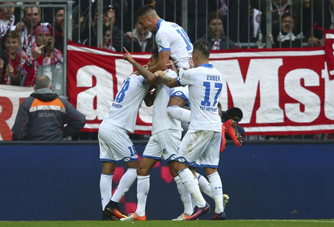 Bayern Munich 1-1 Hoffenheim: Hùm xám không ăn nổi ngựa ô