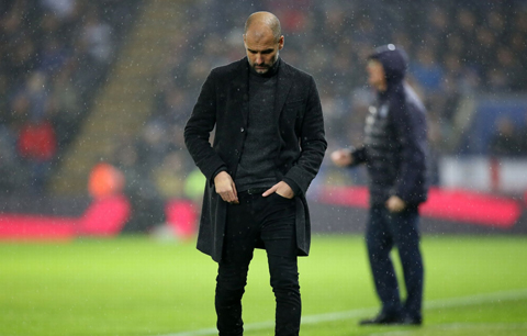 Pep Guardiola dang sa lay tai Premier League.