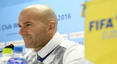 Zidane nhan xet chang ai tai Real Madrid vuon toi dang cap Cris Ronaldo.