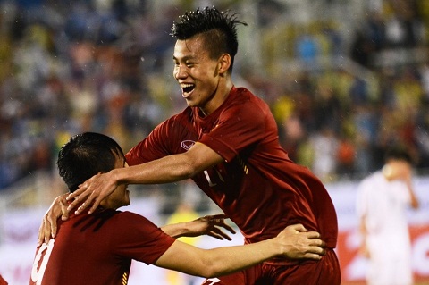 Điểm tin bóng đá sáng 31/12: Xuân Trường và Văn Thanh vào danh sách rút gọn QBV Việt Nam 2016