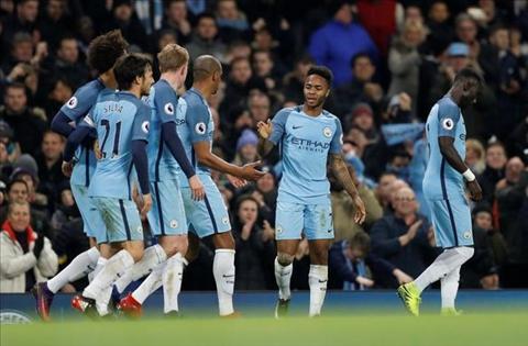 Man City 2-1 Burnley Song sot nho su da dang hinh anh 3