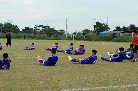 ĐT Việt Nam chỉ tập 1 tiếng, cấm cửa báo chí