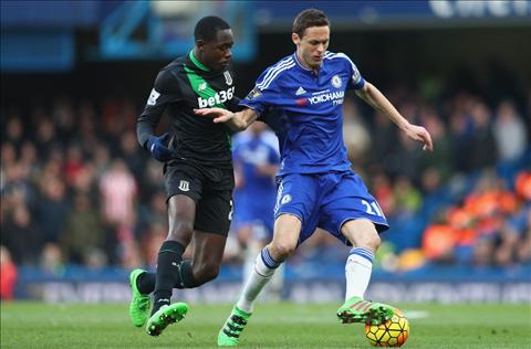 M.U hỏi mua tiền vệ của Chelsea thay Schneiderlin