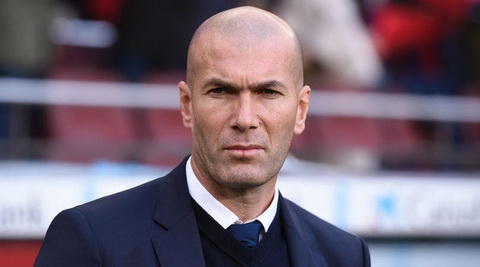 Real Madrid hoa Barcelona, Zidane san bang ky luc cua Mourinho.