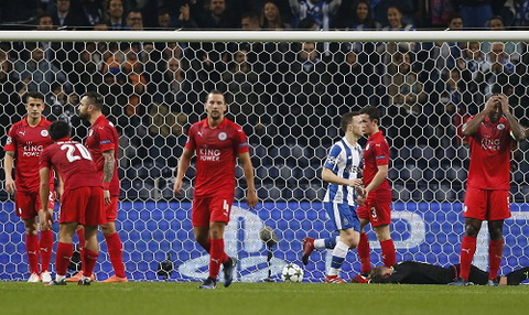 Porto 5-0 Leicester: Trận thua đầu tay đậm đà