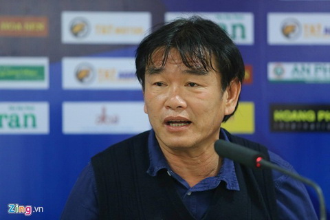 Hà Nội T&T đột ngột chia tay HLV trưởng trước ngày khai mạc V-League 2016