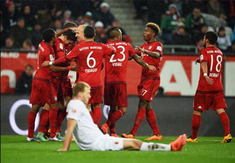 Video clip ban thang Augsburg 1-3 Bayern Munich (Vong 21 Bundesliga 20152016) hinh anh