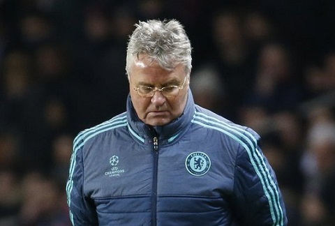 HLV Guus Hiddink nói gì sau khi thua trận đầu tiên cùng Chelsea?