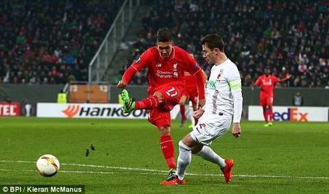 TRUC TIEP Augsburg 0-0 Liverpool Suc ep khung khiep (Hiep 2) hinh anh 2