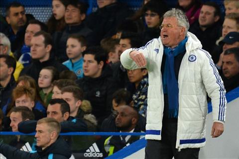 Chelsea sa sút do đội hình quá mỏng