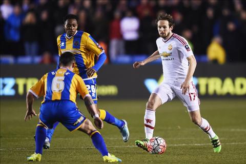 Shrewsbury 0-3 M.U: “Quỷ” mới giảm đau, chưa hết bệnh!