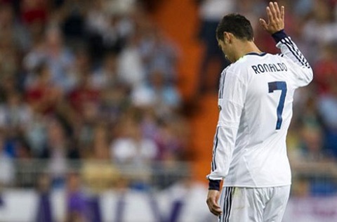 Real – Ronaldo Da den luc noi len cau gia tu hinh anh