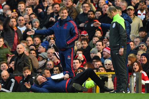 HLV Van Gaal nói gì sau trận thắng của M.U trước Arsenal