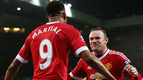 Martial va Rooney cung nhau toa sang giup M.U vui dap Stoke