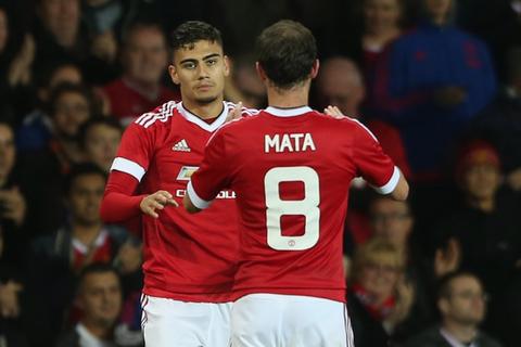 Trước đại chiến Chelsea vs M.U: HLV Van Gaal phát ngôn gây sốc về Mata