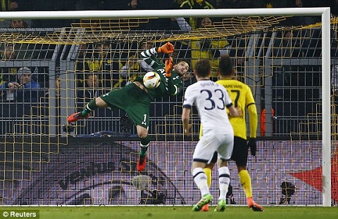 Dortmund 3-0 Tottenham Ga trong chet guc tren dat Duc hinh anh 3