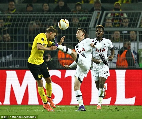 Dortmund 3-0 Tottenham Ga trong chet guc tren dat Duc hinh anh 5