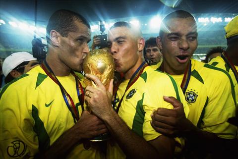 Rivaldo va Ronaldo la hai nhan to chinh giup Brazil doat cup vang World Cup