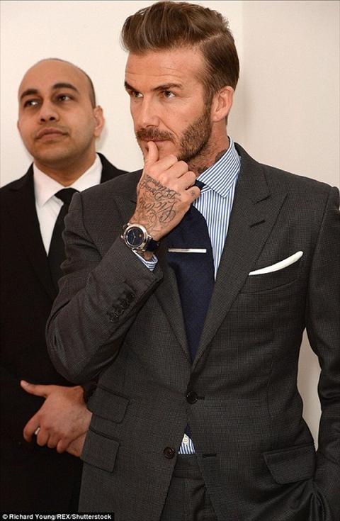 David Beckham ban dau gia anh lam tu thien hinh anh