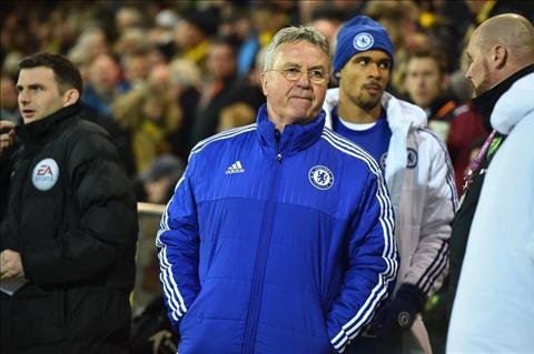Giờ thì ai dám khinh Chelsea của “Good” Hiddink?