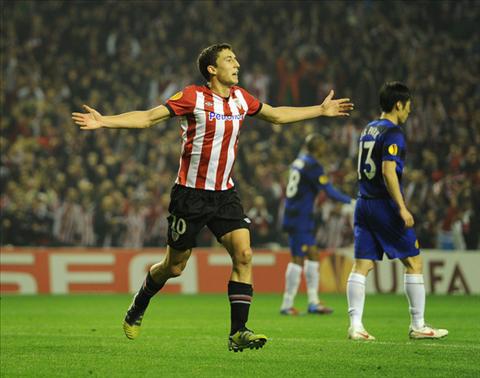 Chelsea tính thay máu tuyến giữa bằng “Roy Keane mới”