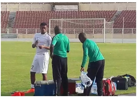 Vừa tỏa sáng sao trẻ Arsenal đã phải nhập viện