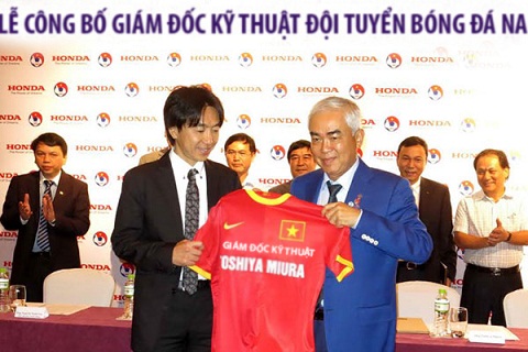SIÊU HOT: VFF bất ngờ bổ nhiệm HLV Miura làm giám đốc kỹ thuật